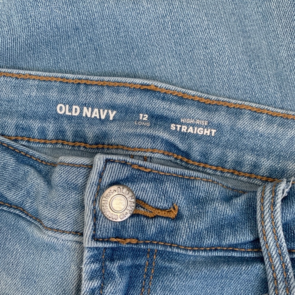 Old Navy Light Blue Straight Leg Jeans - Picture 3 of 3